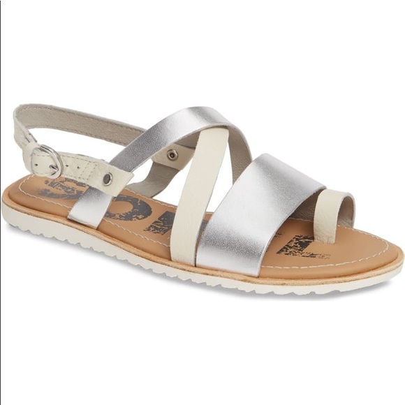 ella criss cross sandal sorel